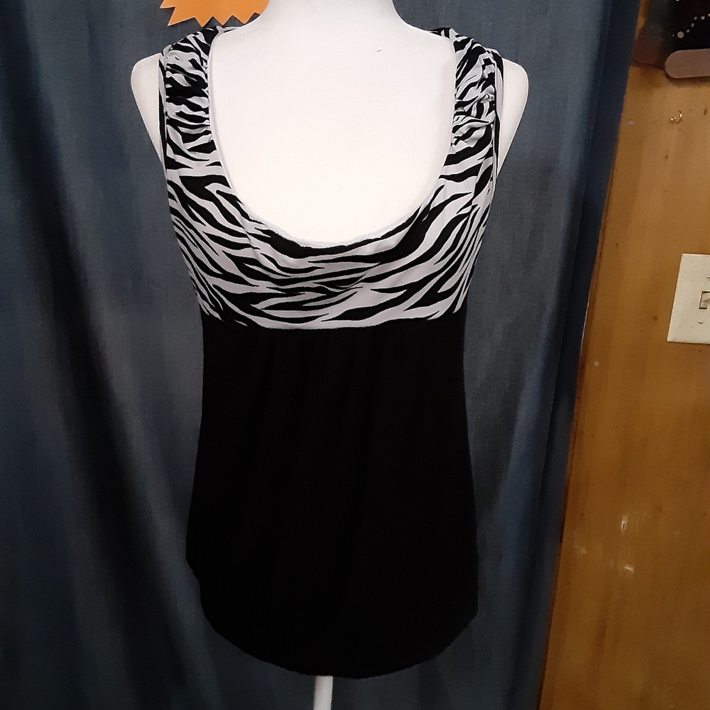 Topia Women's Sleeveless Top